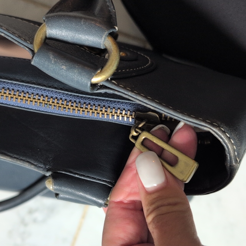 Cole.Haan Vintage Leather Tote. Slate Blue With Brass Hardware - Picture 9 of 12